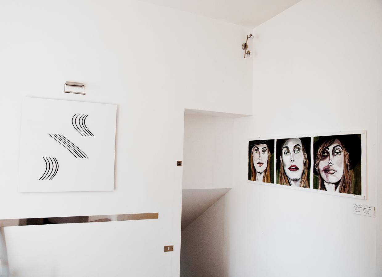 Residenza Le Rose Villa D'Arte Neapel Zimmer foto
